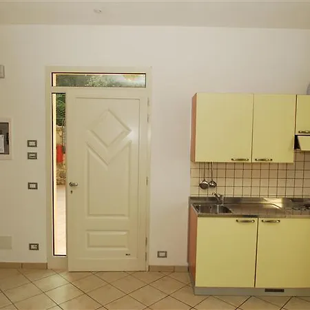 Hotel apartamentowy Rosemary Brenzone sul Garda