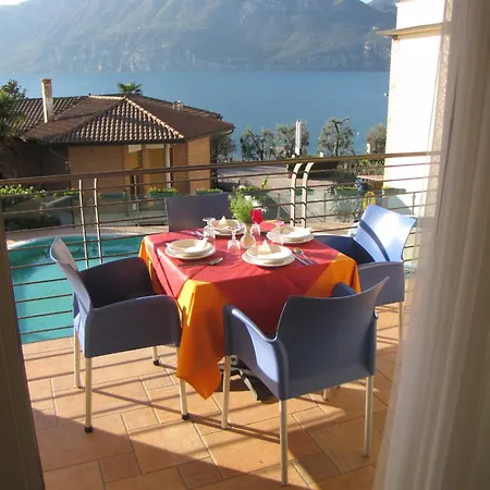 Lejlighedshotel Rosemary Brenzone sul Garda