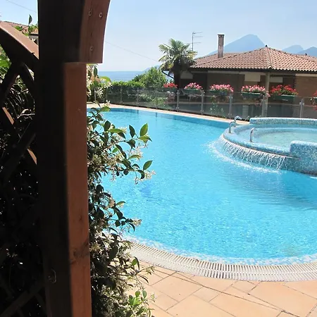 Hotel apartamentowy Rosemary Brenzone sul Garda