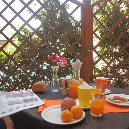 Rosemary Hotel apartamentowy 2*